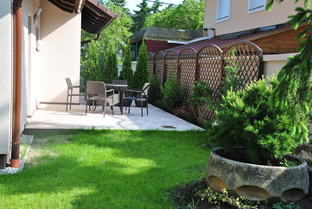 Panyi Apartman Шиофок Номер фото