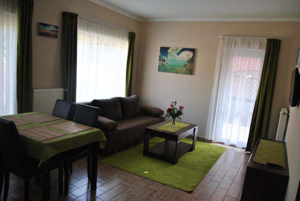 Panyi Apartman Шиофок Номер фото